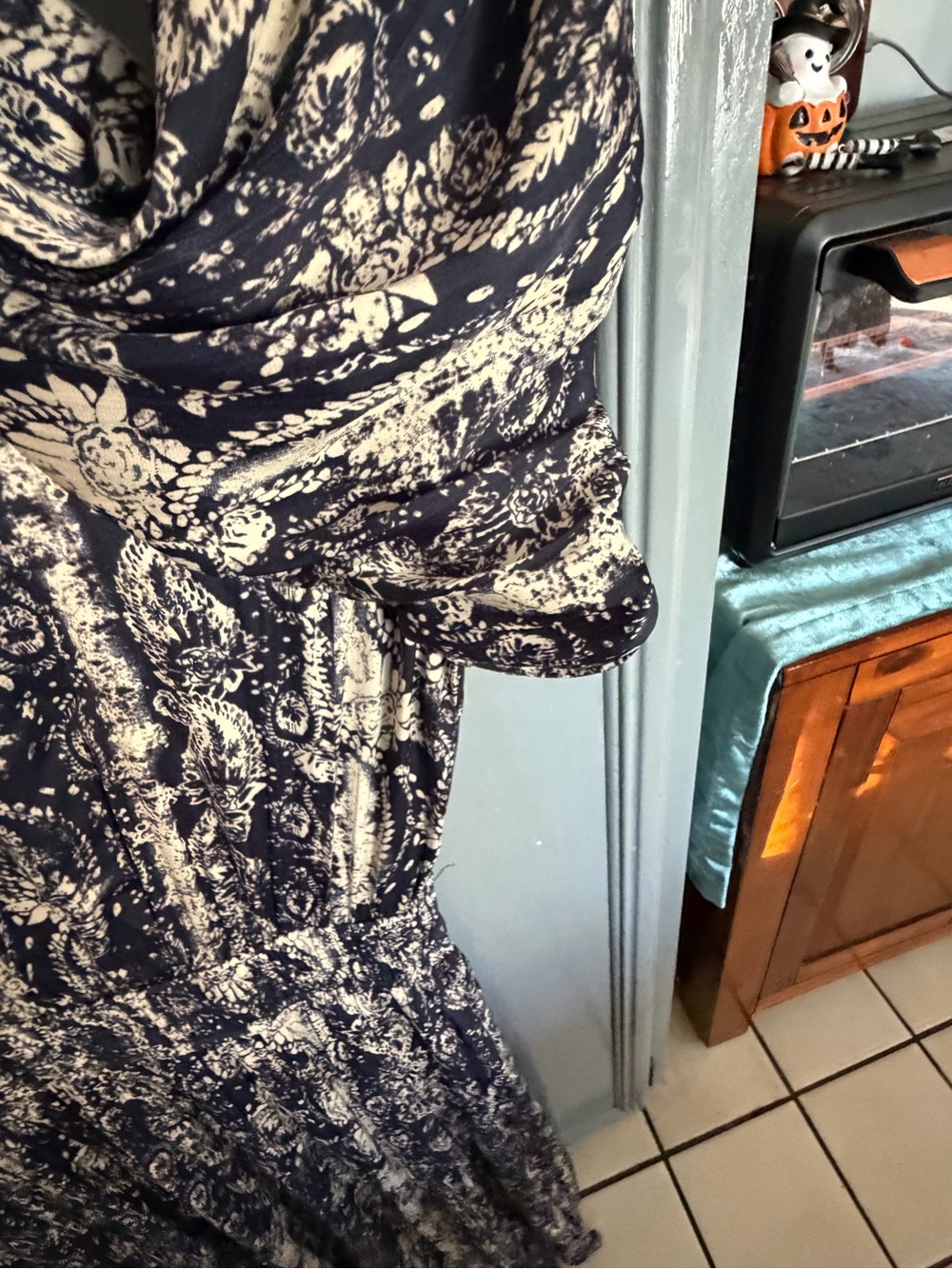 Simply Vera Vera Wang Navy Paisley Midi Dress - Picture 7 of 8